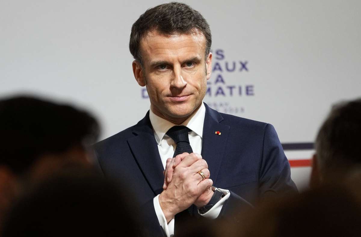 Macron will das Renteneintrittsalter erhöhen. Foto: dpa/Michel Euler