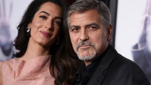 Sandra Bullock versus die Clooneys