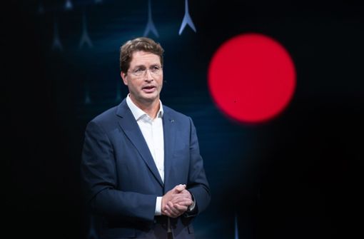 Vorstandschef Ola Källenius will die Aufspaltung bei Daimler weiter voranbringen. Foto: dpa/Silas Stein