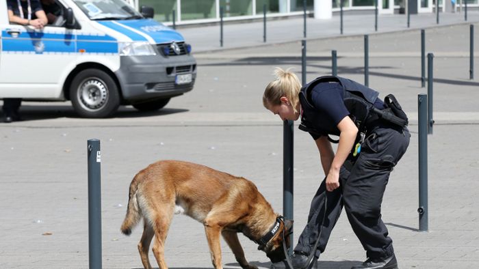Polizeihund trickst bewaffneten Rentner aus