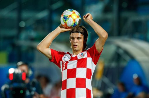 Bislang kam Borna Sosa nur für die kroatische U21 und nicht für das A-Team zum Einsatz. Das ermöglicht ihm nun einen Nationenwechsel. Foto: imago//Roland Krivec