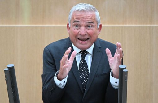 Gegen den CDU-Politiker Thomas Strobl wird wegen des Verdachts verbotener Mitteilung über Gerichtsverhandlungen ermittelt. Foto: dpa/Bernd Weißbrod