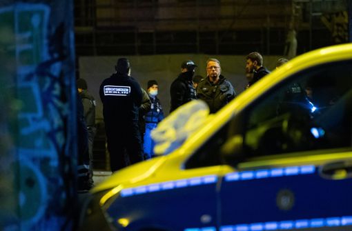 Die Polizei ermittelt im Fall einer tödlichen Messerattacke in Berlin. Foto: dpa/Paul Zinken