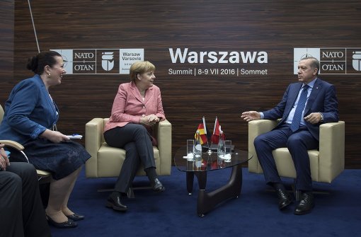 Kanzlerin Merkel und Erdogan treffen in Warschau aufeinander. Foto: Getty