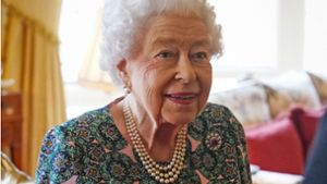 Am 16. Februar hatte Queen Elizabeth II. noch auf Schloss Windsor Besucher empfangen. Foto: AFP/STEVE PARSONS