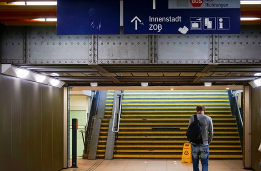 Nicht mehr ausreichend: die Unterführung am Ludwigsburger Bahnhof wird erweitert. Allerdings erst dann, wenn eine zweite fertig gebaut ist. Foto: /Simon Granville