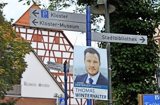 Im Laufe der Woche werden Plakate des Amtsinhabers folgen. Foto: Werner Kuhnle