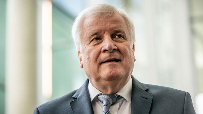 Horst Seehofer fordert deutlich längere Vorratsdatenspeicherung