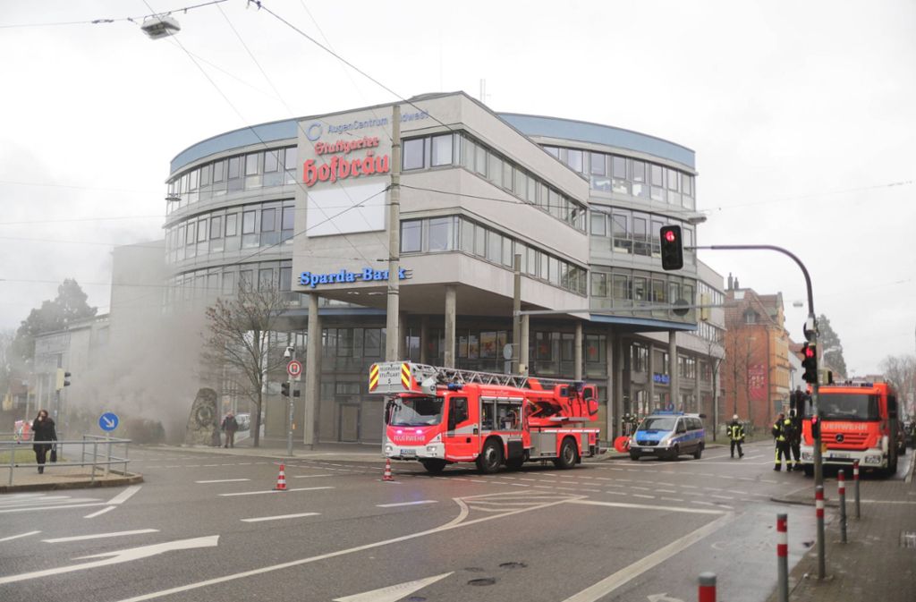 Die Rauchwolke am Schillerplatz in Vaihingen war nicht zu übersehen.