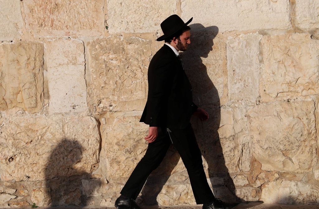 Die meisten der weltweit rund 15 Millionen Juden leben in Israel und den USA. Zehn bis 15 Prozent von ihnen werden der jüdischen Orthodoxie zugerechnet.