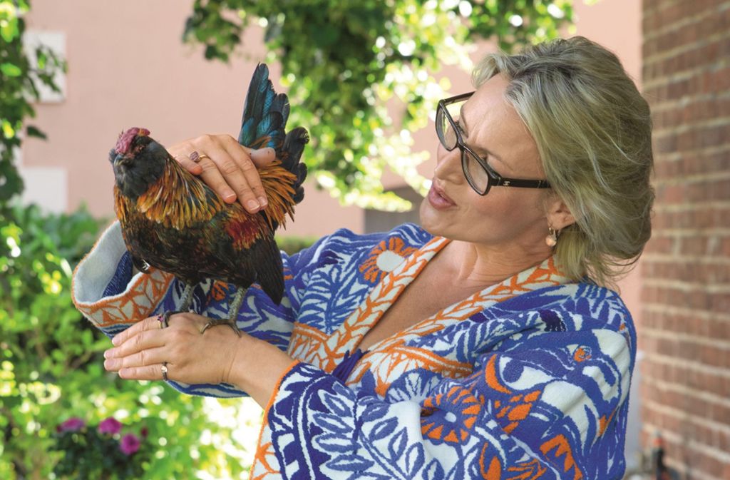 Unternehmerin Eve Büchner rät zu Zwerghühnern, die für den Hausgebrauch empfehlenswerter seien. „Sie stiften weniger Unordnung und machen weniger Dreck“, sagt die Potsdamerin.