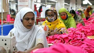 Textilarbeiterinnen in Bangladesh, Indien oder China sind oft die Leidtragenden der billigen Modeproduktion. Foto: dpa