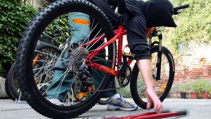 Polizei durchsucht erneut Wohnung von notorischem Fahrraddieb