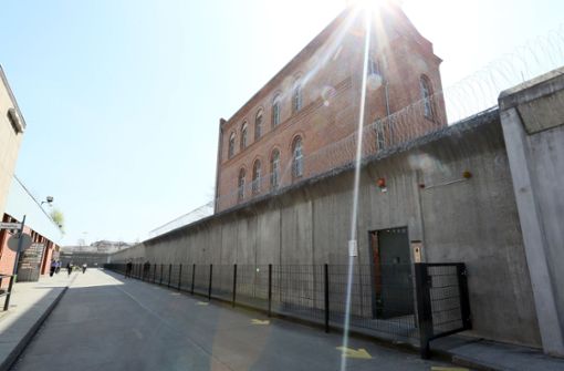 Aus der Justizvollzugsanstalt Plötzensee sind vier Häftlinge ausgebrochen. (Symbolbild) Foto: dpa