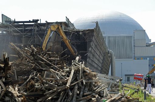 Der Bauschutt aus dem Abriss der Atomkraftwerke (AKW) in Obrigheim und Neckarwestheim sorgt für erheblichen Streit im Land. Foto: dpa