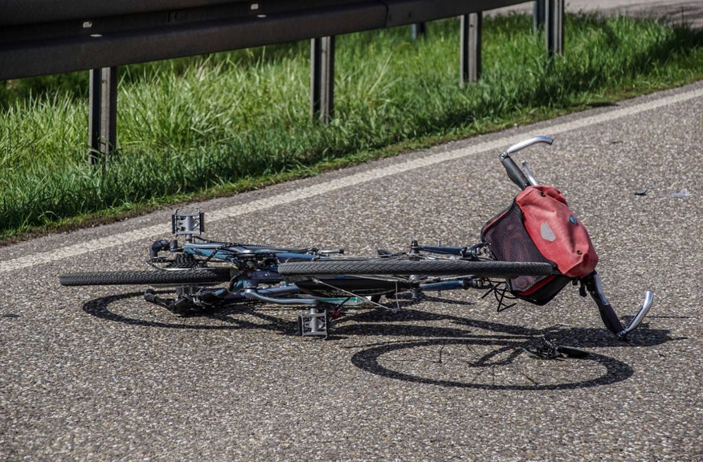 Unfall in Frickenhausen Radfahrer frontal von Auto