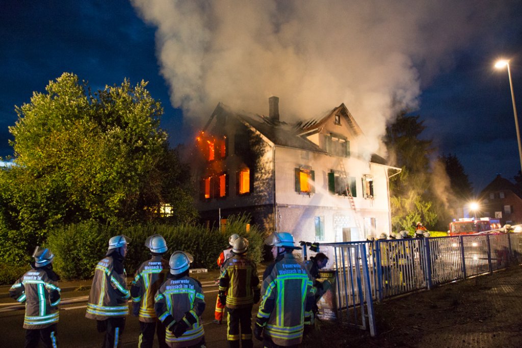 Die Ursache des Feuers, bei dem ein geplantes Asylbewerberheim in Weissach im Tal komplett abbrannte, ist nun geklärt. Foto: Benjamin Beytekin