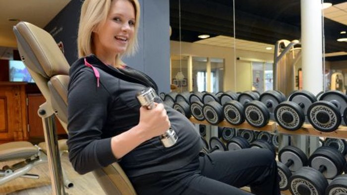 Monica Ivancan geht hochschwanger ins Fitnessstudio