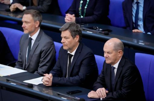 Christian Lindner,  Robert Habeck und Olaf Scholz (v.l.) im Bundestag in Berlin (Archivfoto). Foto: IMAGO/Political-Moments/IMAGO