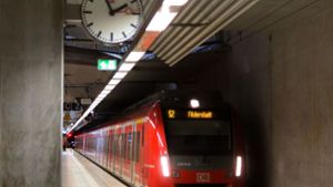 Die S-Bahn auf den Fildern muss sich künftig die Gleise mit dem Regional- und Fernverkehr teilen. Foto: Horst Rudel