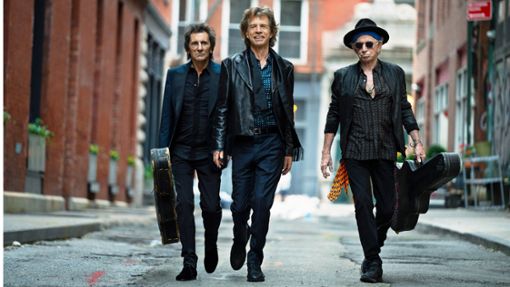 It’s only Rock’n’Roll, but I like it! Ron Wood, Mick Jagger und Keith Richards (von links) haben ein neues Album veröffentlicht. Foto: Polydor/© Mark Seliger