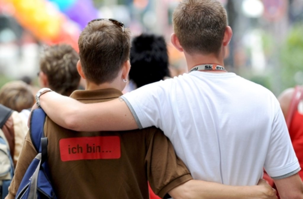 Soll die Homo-Ehe auch in Deutschland erleubt sein? Hören Sie sich unseren Audio-Kommentar von Wolfgang Molitor an.