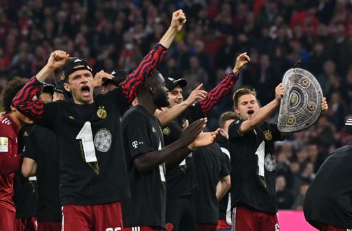 Die Bayern feiern ihren 10. Titel in Folge. Foto: AFP/CHRISTOF STACHE