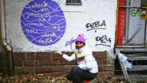 Wenn sie  Zeit hat, sprüht Dijana Hammans ihre positiven Botschaften auch an Wände, wie hier in der Hall of Fame des CLRZ Graffiti Shops, natürlich legal. Foto: Marta Popowska