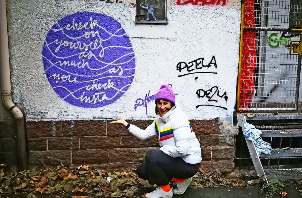 Wenn sie  Zeit hat, sprüht Dijana Hammans ihre positiven Botschaften auch an Wände, wie hier in der Hall of Fame des CLRZ Graffiti Shops, natürlich legal. Foto: Marta Popowska
