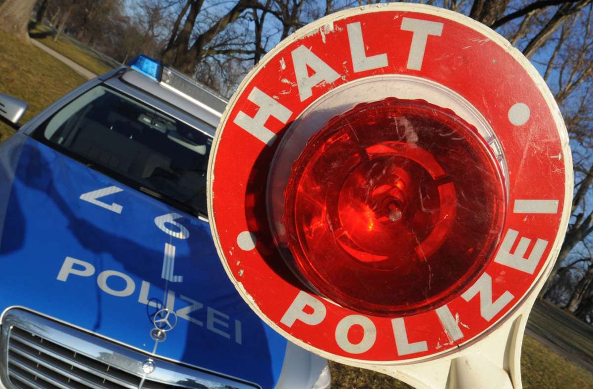 Die Polizei hat in Ludwigsburg einen 62-Jährigen aus dem Verkehr gezogen. Foto: picture alliance/dpa/Franziska Kraufmann
