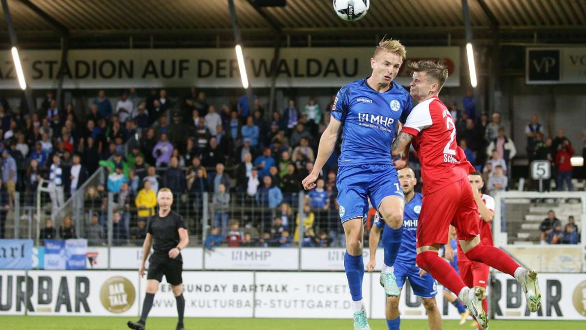 SV Fellbach gegen Stuttgarter Kickers: Wie stark rotieren die Blauen im Pokal?