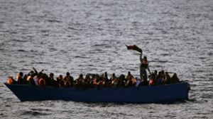 Weiterhin kommen regelmäßig Flüchtlinge an den Grenzen der EU an. Foto: AP