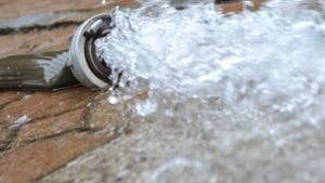 50 Haushalte ohne Wasser – Straße gesperrt