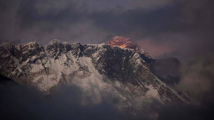 Bergsteiger stirbt bei achtem Versuch, den Mount Everst zu erklimmen