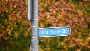 Tatort Hans-Bunte-Straße: Hier, in einem Gebüsch, sollen mindestens acht Männer – darunter sechs Syrer, ein Iraker und ein Deutscher – eine  18 Jahre alte Stundentin vergewaltigt haben. Foto: dpa