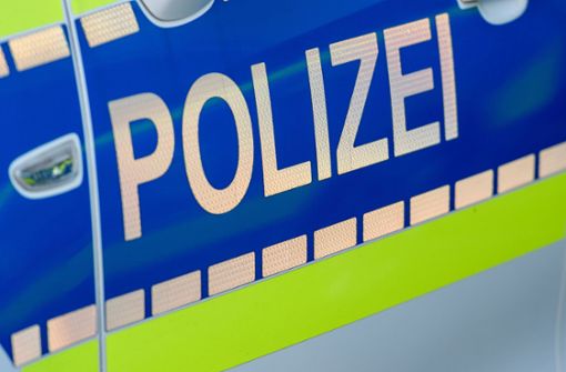 Eine junge Fahrerin musste nach einem Unfall in Ehningen ins Krankenhaus gebracht werden. Foto: Eibner-Pressefoto/Schüler / Eibner-Pressefoto
