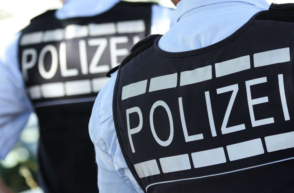 Die Polizei sucht nach einem verschwundenen Baby in Leipzig. (Symbolbild) Foto: dpa/Silas Stein