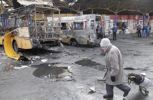 Der Krieg hat in der Ostukraine, wie hier in Donezk, seine Spuren hinterlassen. Die Menschen leiden, doch ein Ende der Krise ist nicht in Sicht. Foto: Krohn