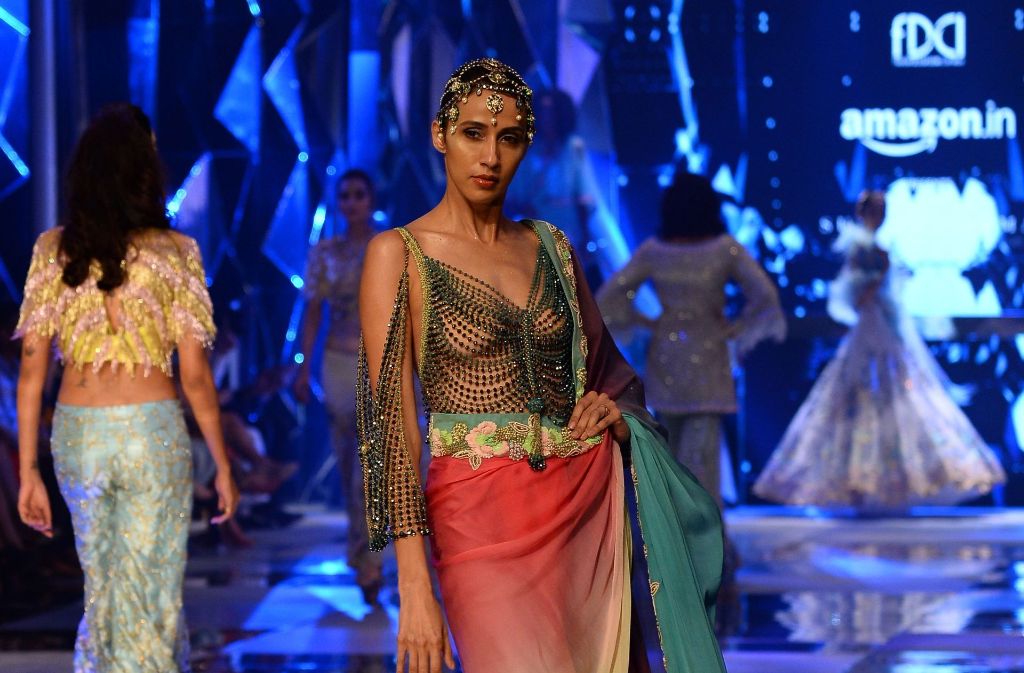 Die Amazon India Fashion Week feierte ihr 30-jähriges Jubliäum in Neu-Delhi.