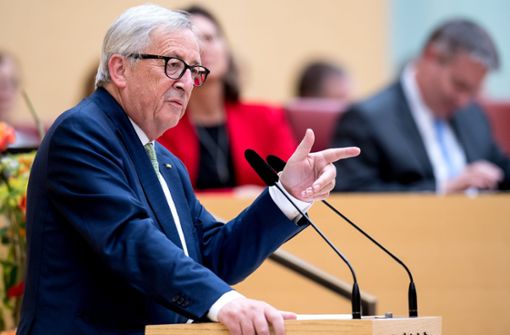 Noch vor dem EU-Gipfel wollen einige EU-Staaten zu einem „informellen Arbeitstreffen“ zusammenkommen, bestätigt Jean-Claude Juncker. Foto: dpa