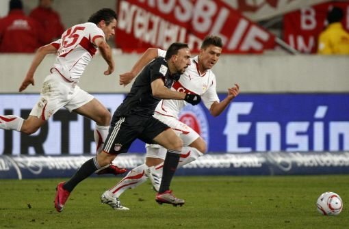 Ermin Bicakcic (rechts) musste im Spiel gegen die Bayern oft gegen Franck Ribery ran. Foto: AP