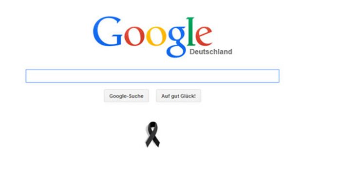 Google gedenkt der Opfer mit Trauerschleife