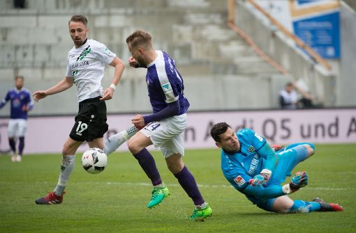 In letzter Sekunde gelingt dem FC Erzgebirge Aue das 2:2 gegen Aufstiegs-Aspirant Hannover 96. Foto: dpa