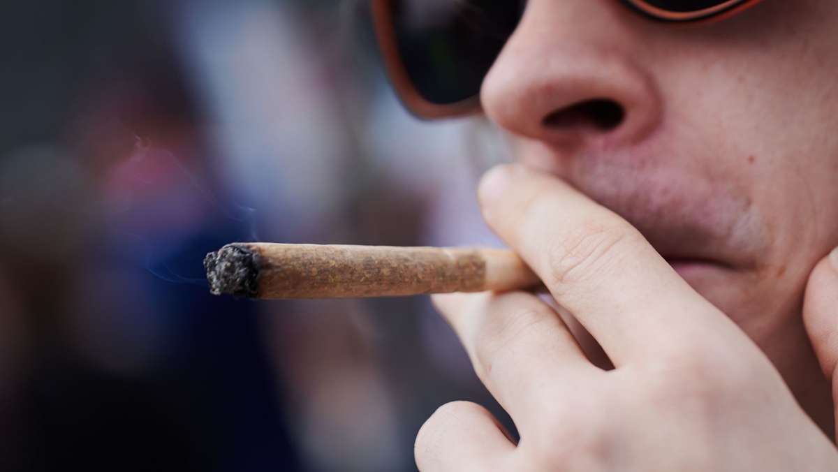 Legalisierung in Deutschland: Cannabis-Verbotszonen sind unehrlich