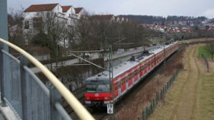 Derzeit ist geplant, über die S-Bahngleise auf den Fildern auch Züge des Fern- und Regionalverkehrs fahren zu lassen. Foto: Achim Zweygarth