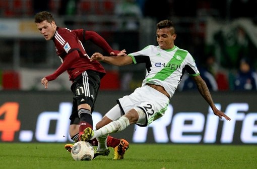 Die Tinte unter seinem Vertrag beim VfB ist trocken: Daniel Ginczek wird definitiv ein Weiß-Roter Foto: Bongarts