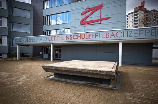 In der Zeppelinschule in Fellbach werden aktuell acht Flüchtlinge ohne Deutschkenntnisse unterrichtet. Foto: Gottfried Stoppel