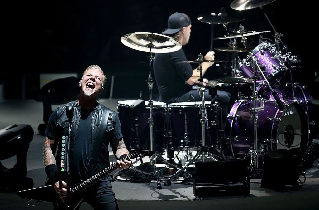 Metallica haben am Donnerstagabend den Fans in Köln kräftig eingeheizt.