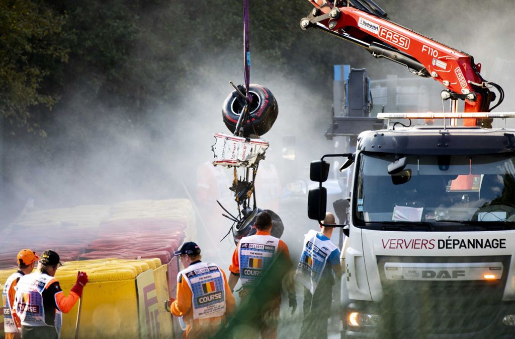 Das Wrack des Rennwagens von Juan Manuel Correa nach dem schweren Unfall am Samstag in Spa-Francorchamps.