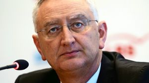 Blickt sorgenvoll in die Zukunft: Sparkassenpräsident Peter Schneider warnt vor den Nebenwirkungen der Niedrigzinspolitik Foto: dpa